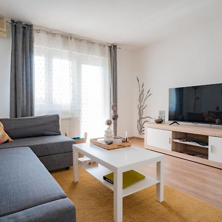 Apartman Sanda Вуковар Екстериор снимка