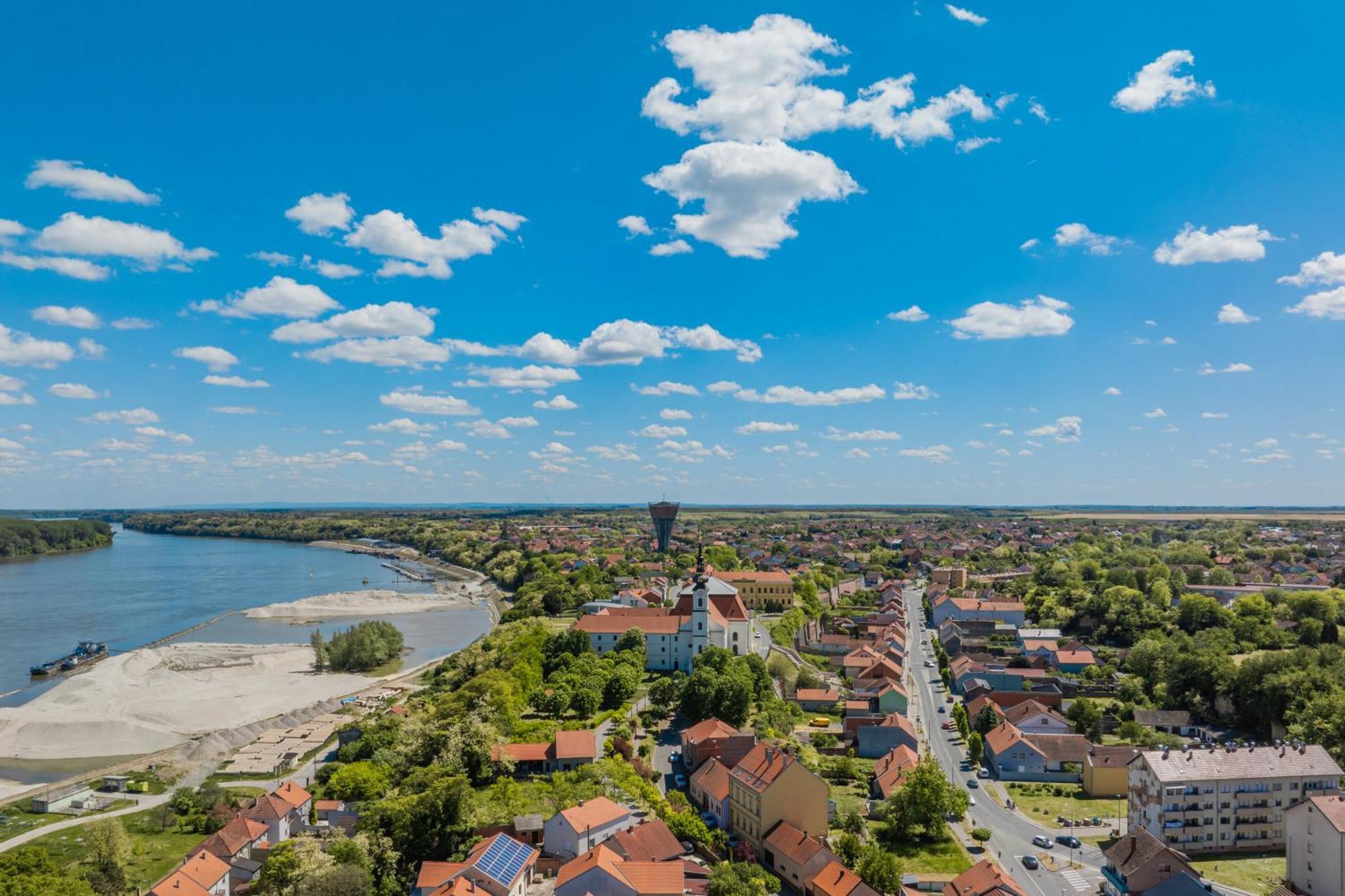 Apartman Sanda Вуковар Екстериор снимка